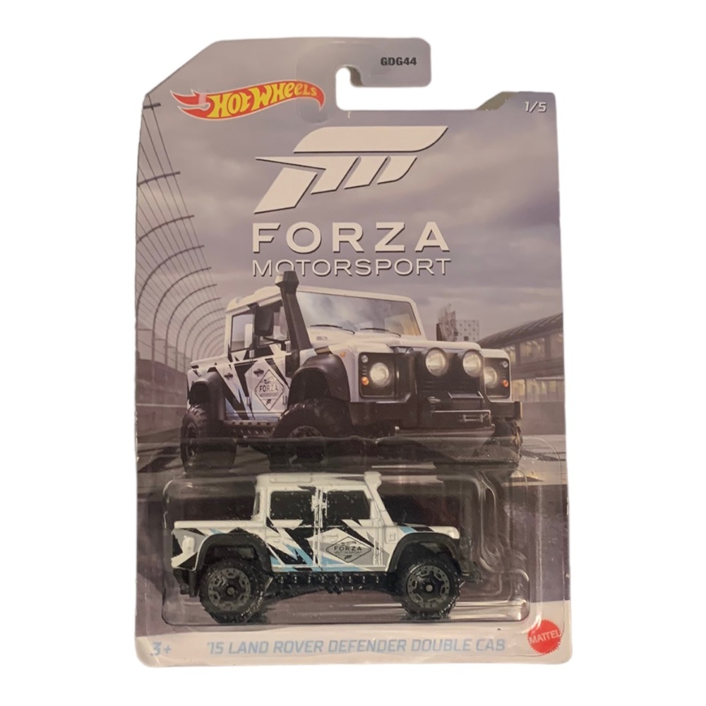 NIB Hot Wheels Forza 75 Land Rover Defender Double Cab Model Car Collectible